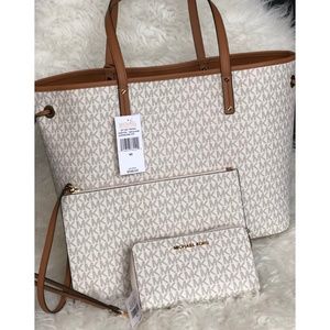 Michael Kors tote/wallet Set